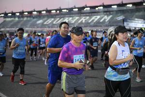 BIB: 5194, 5231, 51868, 50385
                            <button type="button" onclick="openModal(10462269)" class="btn btn-primary btn-sm float-right btn-popup" data-toggle="modal" data-target=".modal-high-quality">
                        <i class="fas fa-shopping-cart"></i> Add to Cart
                    </button>
                                            <button type="button" onclick="isThisMe(10462269, true)" class="btn btn-success btn-sm float-right btn-popup btn-isme hidden" data-toggle="tooltip" data-placement="bottom" title="นี่คือรูปของคุณใช่ไหม คลิกที่นี่เพื่อเอาเข้าอัลบั้ม">
                        <i class="fas fa-plus"></i> Add to album
                    </button>
                    <button type="button" onclick="isThisMe(10462269, false)" class="btn btn-warning btn-sm float-right btn-popup btn-isnotme hidden">
                        <i class="fas fa-ban"></i> Remove from album
                    </button>